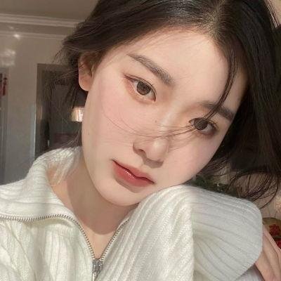 赛马女孩